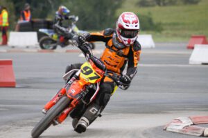 SuperMoto IDM Schleiz 2024 Gruppe Junioren Rookies